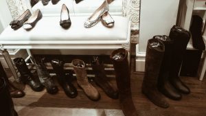 Lucy choi winter boots