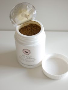 Glow powder by the beauty chef