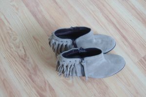 Shake taupe suede ankle boots