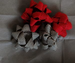 diy wreath burlap bows
