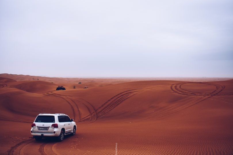 5 places worth seeing in Dubai - dunes