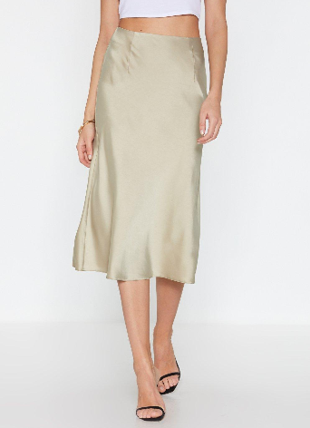 spring fashion edit- sleek havoc satin skirt